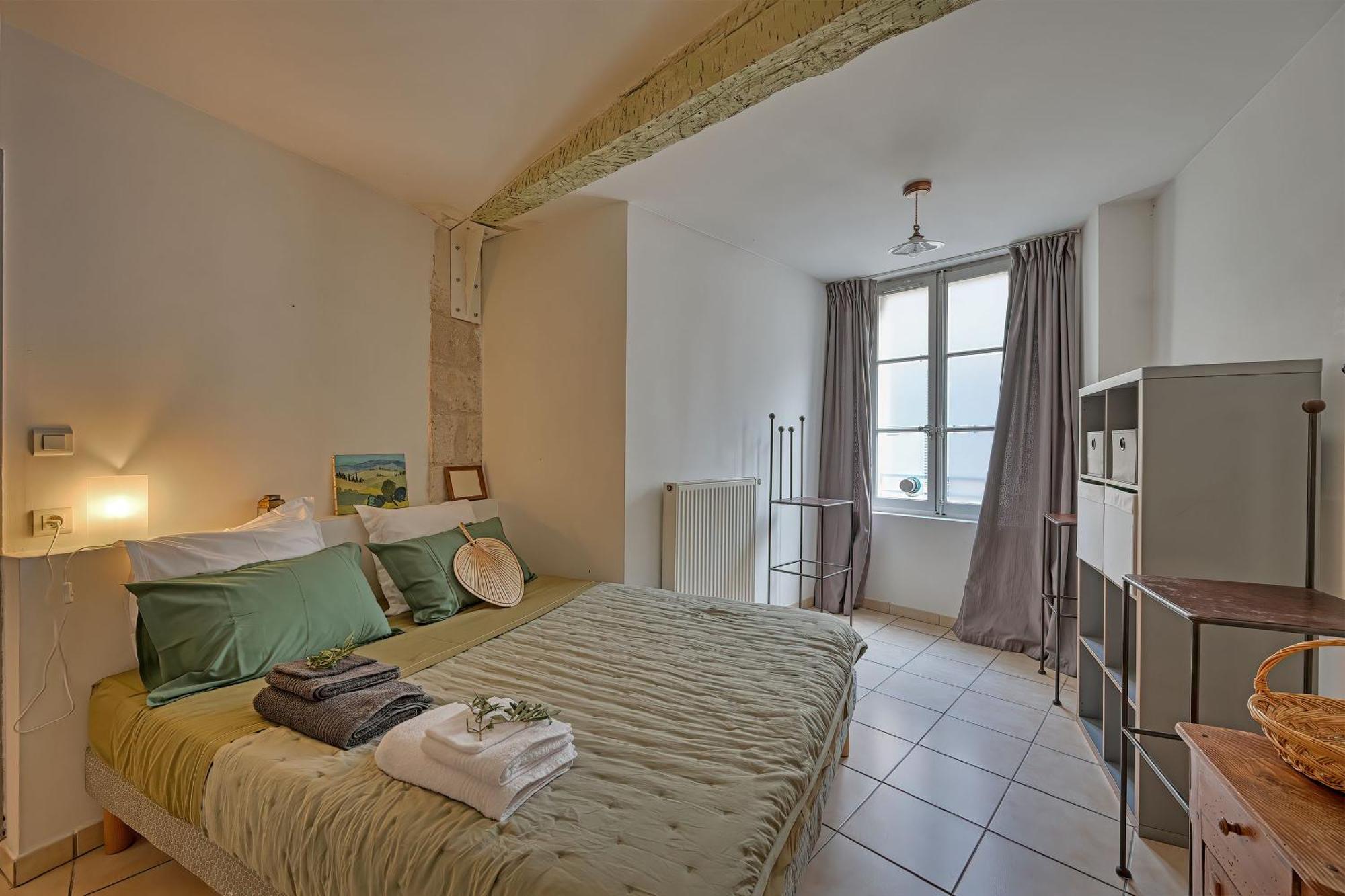 Апартаменты Le Provencal - Hyper Centre - Wifi Авиньон Экстерьер фото